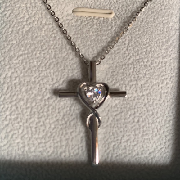 Cross Carleen Jewelers necklace NWOT - Picture 4 of 8